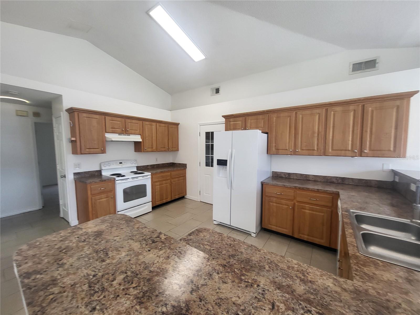 PINE RIDGE HOLLOW PH 02 - Residential
