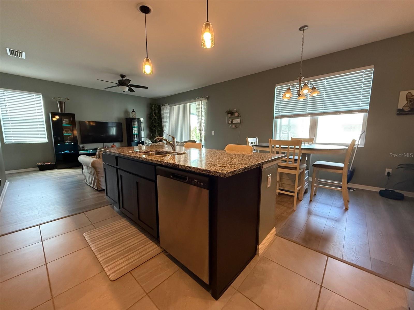 TRINITY LAKES PH 1 - Residential