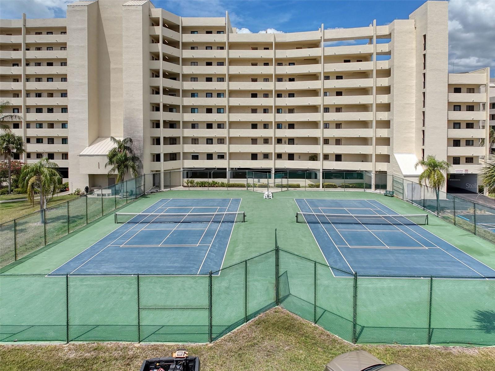 GULF ISLAND BEACH TENNIS - Residential