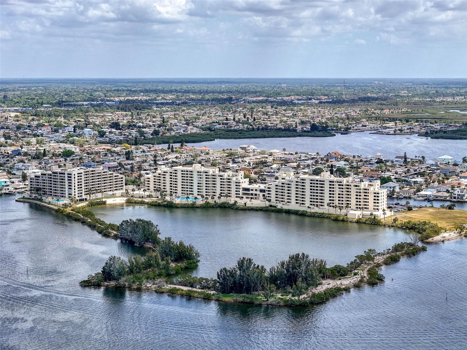 GULF ISLAND BEACH TENNIS - Residential