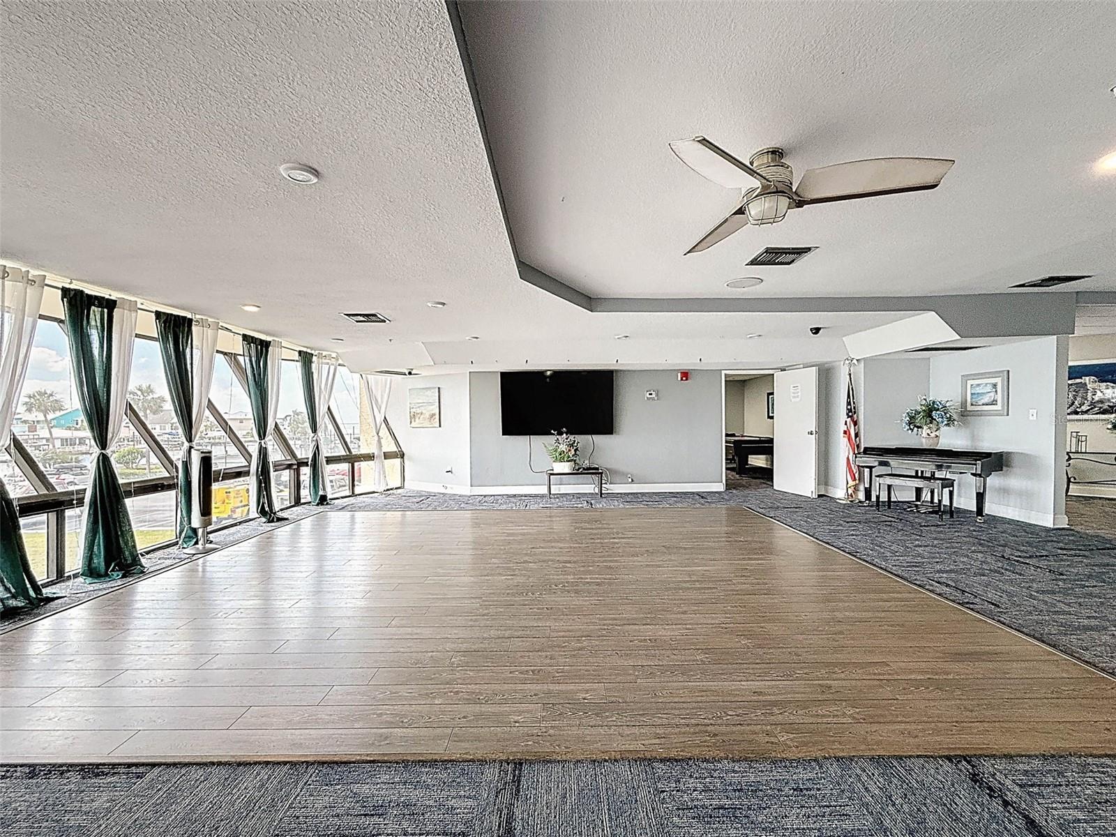 GULF ISLAND BEACH TENNIS - Residential