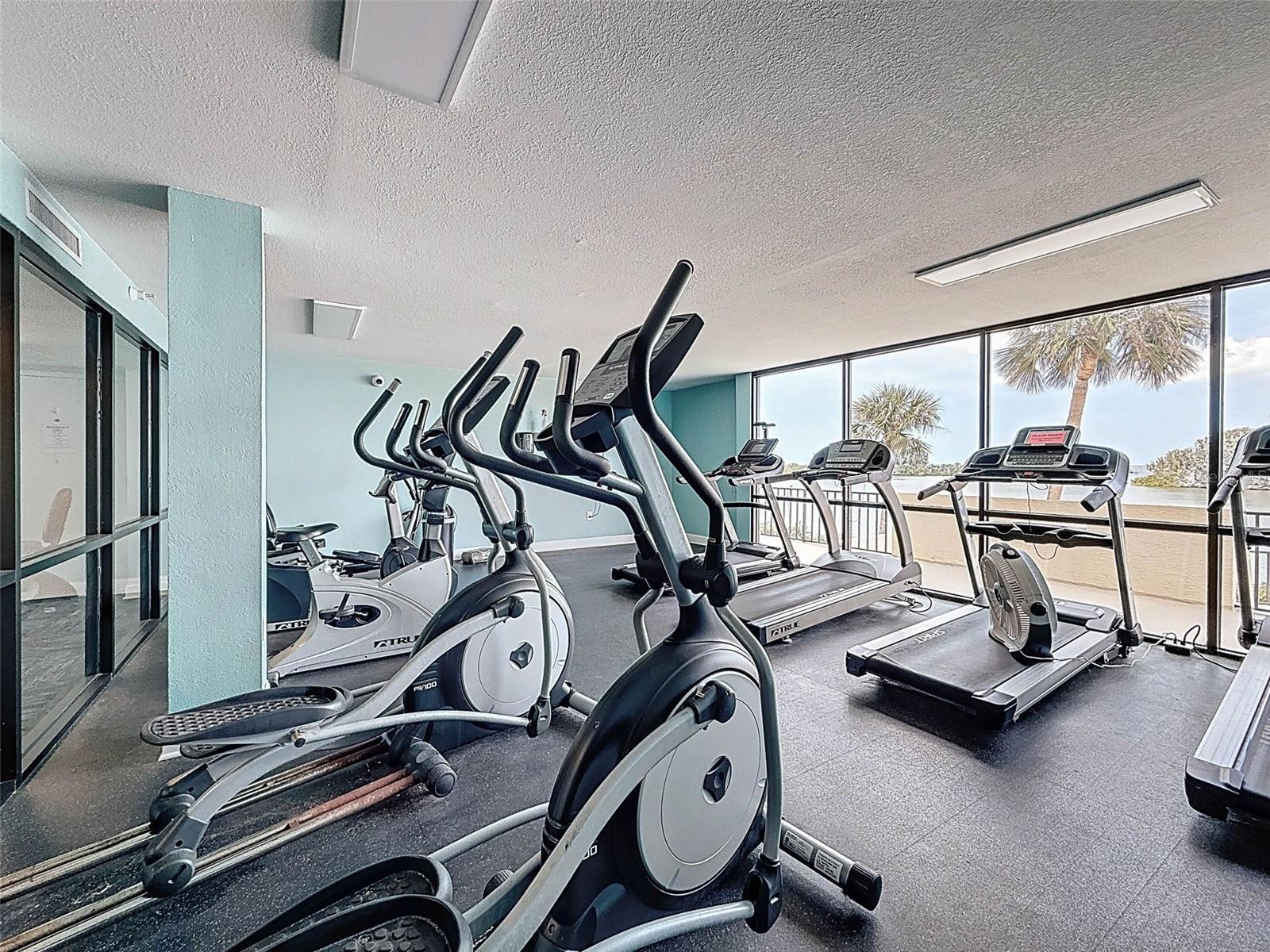 GULF ISLAND BEACH TENNIS - Residential