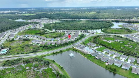 A home in LAKELAND