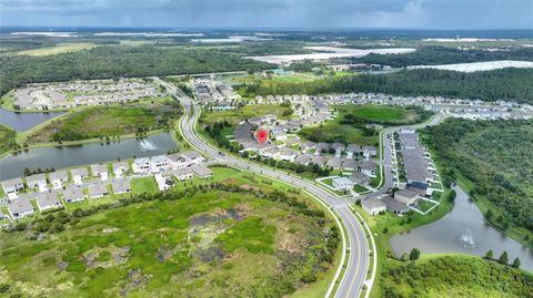 A home in LAKELAND