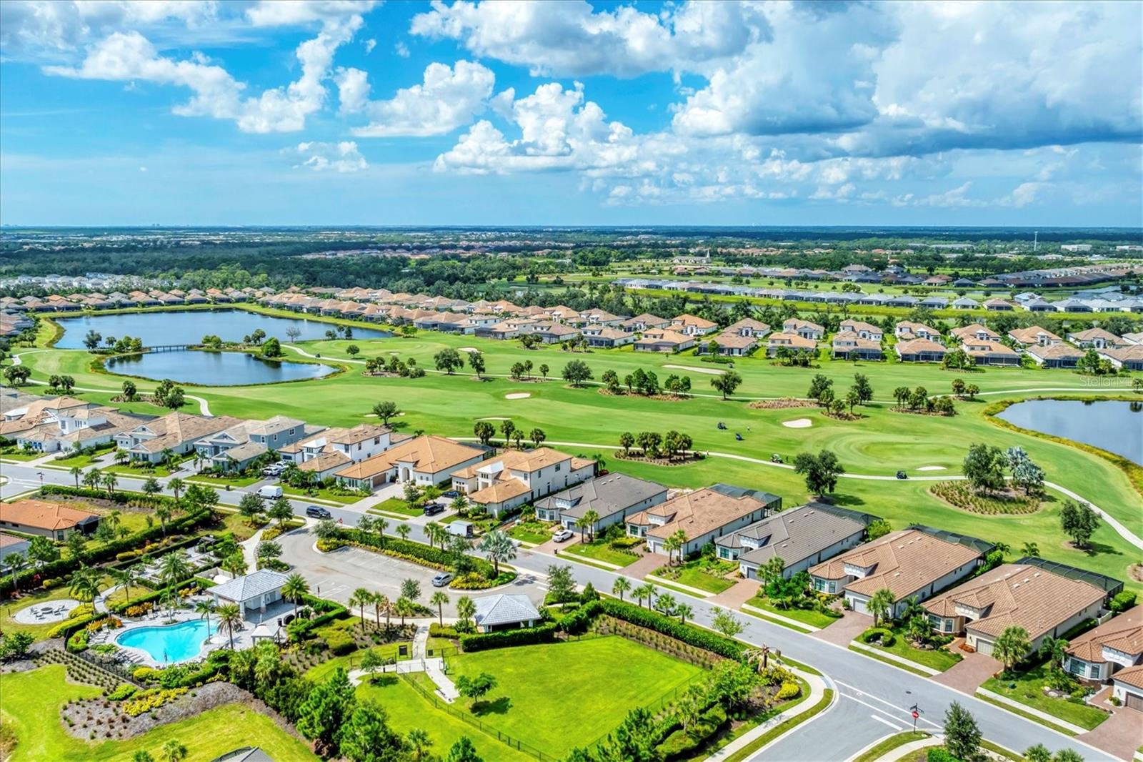 AZARIO ESPLANADE PH II SUBPH C-O - Residential
