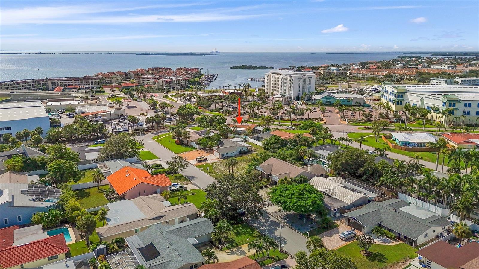 TIERRA VERDE - Residential