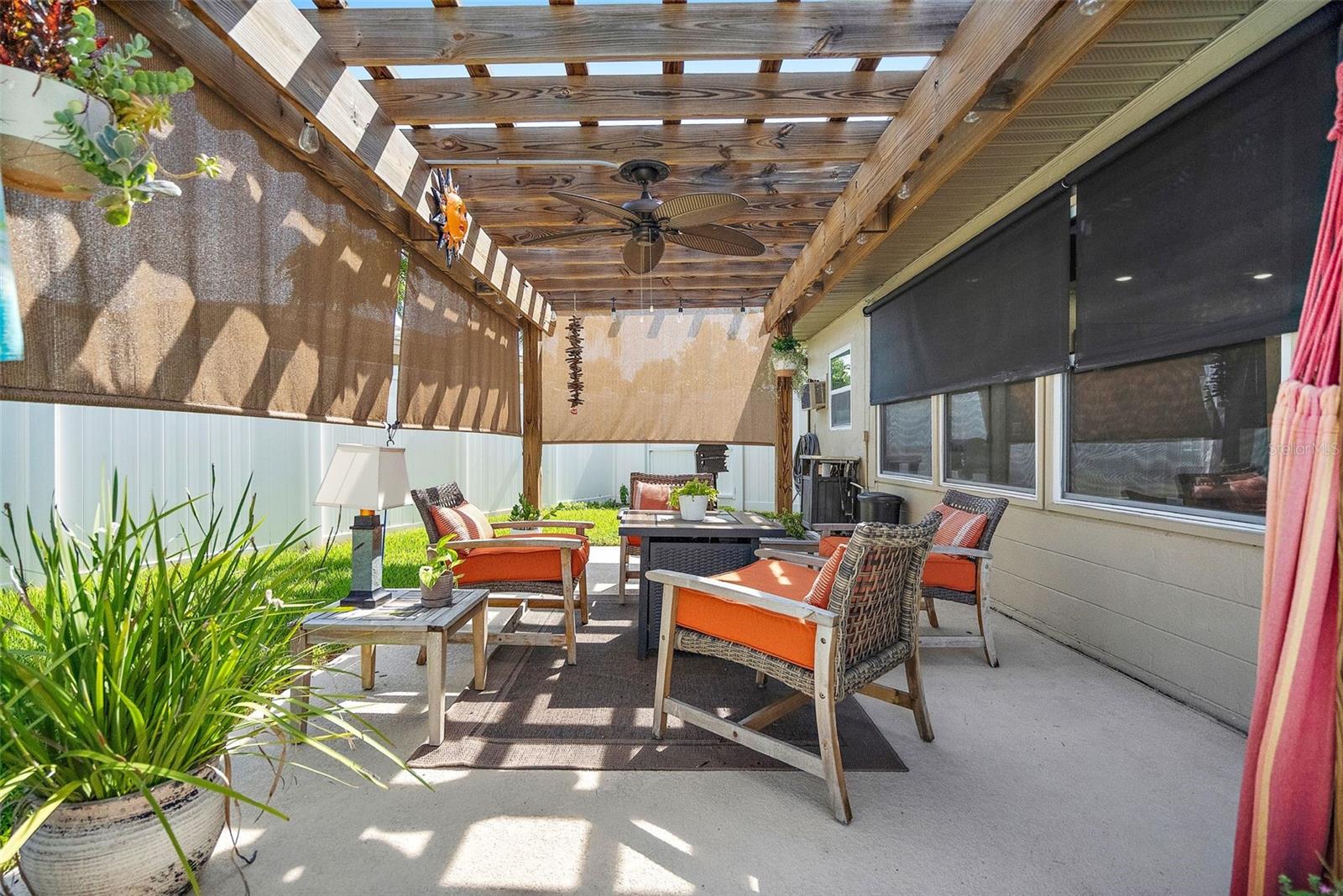 TIERRA VERDE - Residential