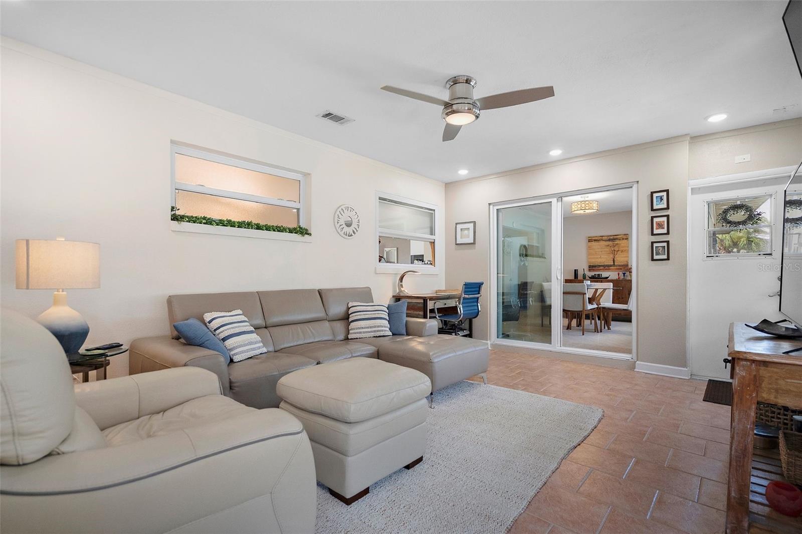 TIERRA VERDE - Residential