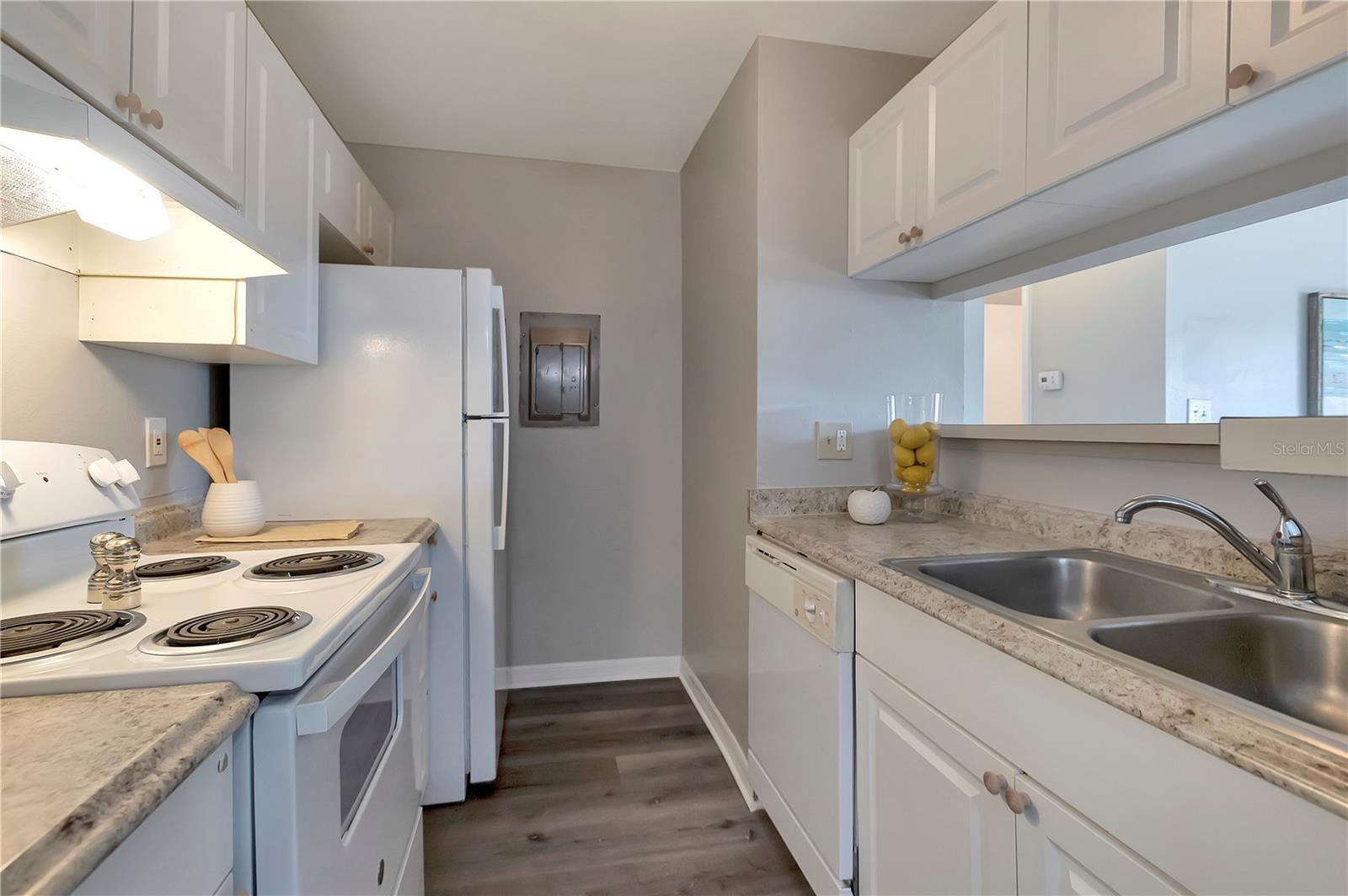 WINDJAMMER CONDO - Residential