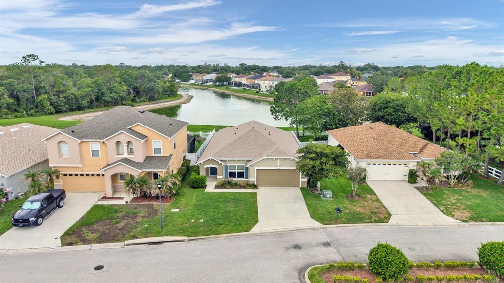 Photo of 3005 Park Ridge Avenue, Mulberry, FL 33860 (MLS # L4963033)