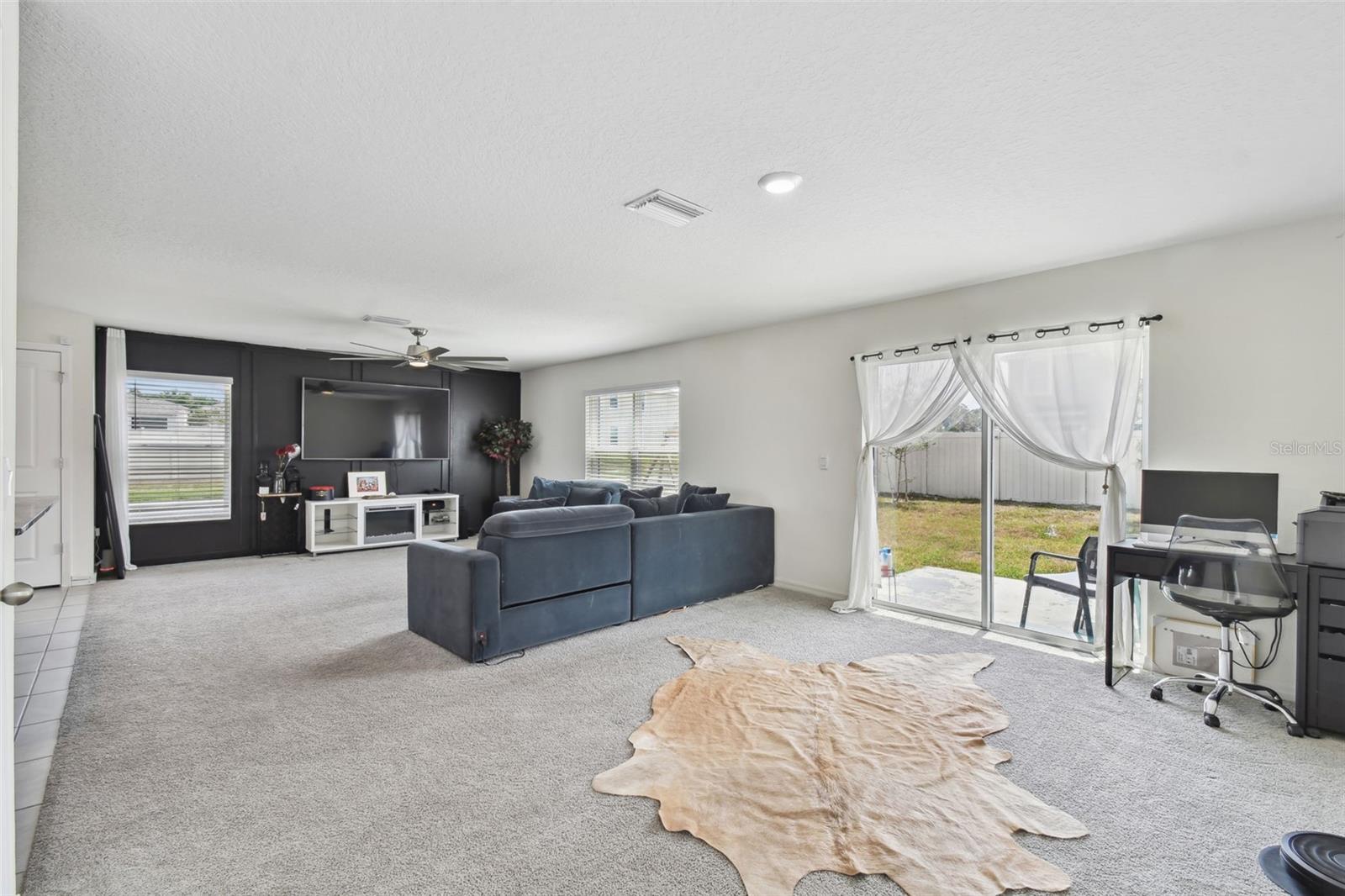 ZEPHYR LAKES SUB - Residential Lease