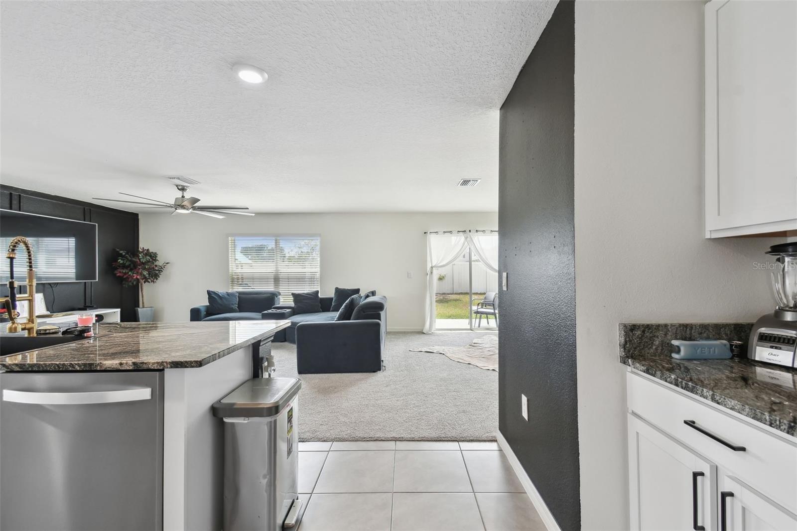 ZEPHYR LAKES SUB - Residential Lease