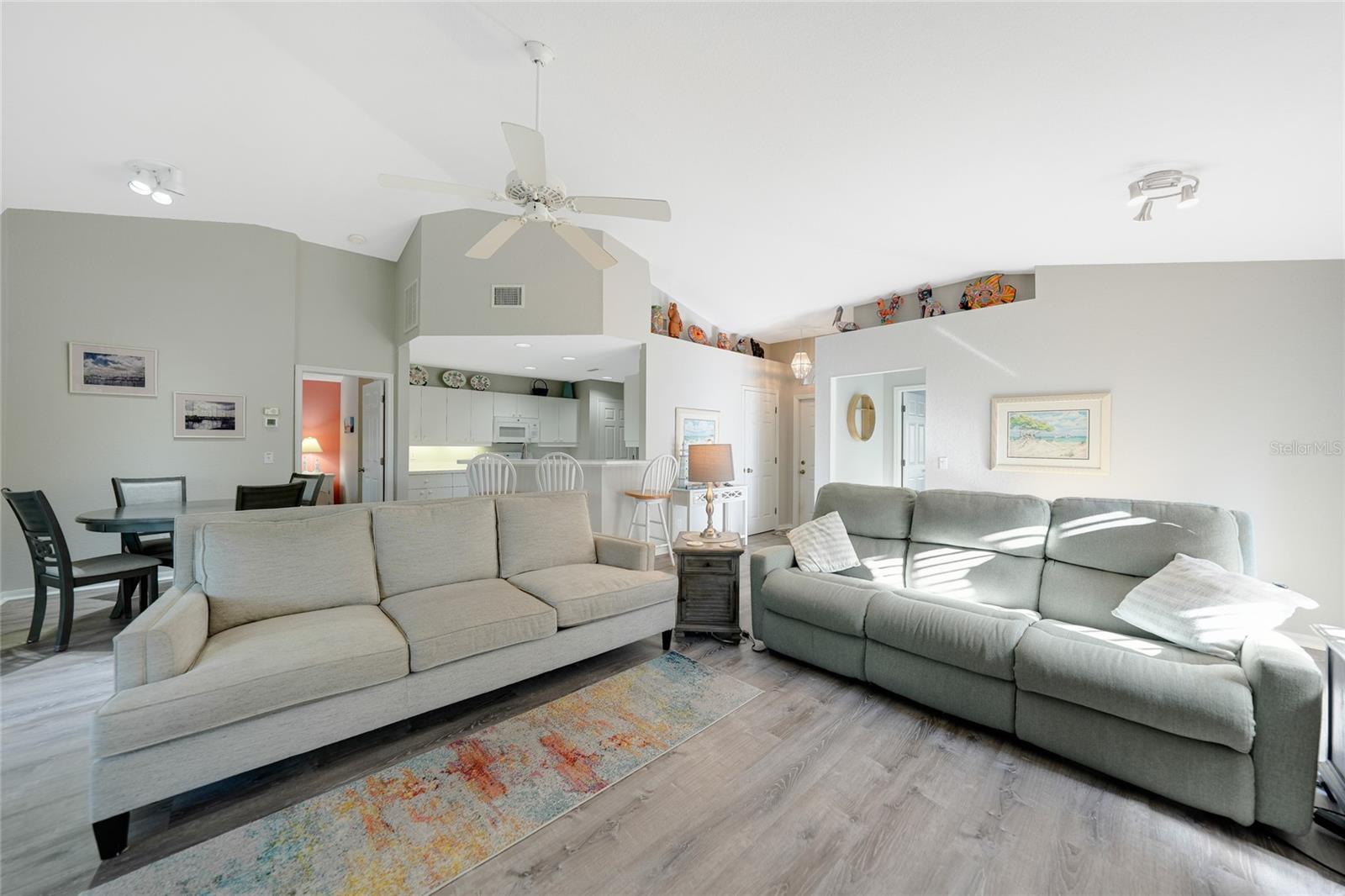 MARINERS PASS CONDO - Residential