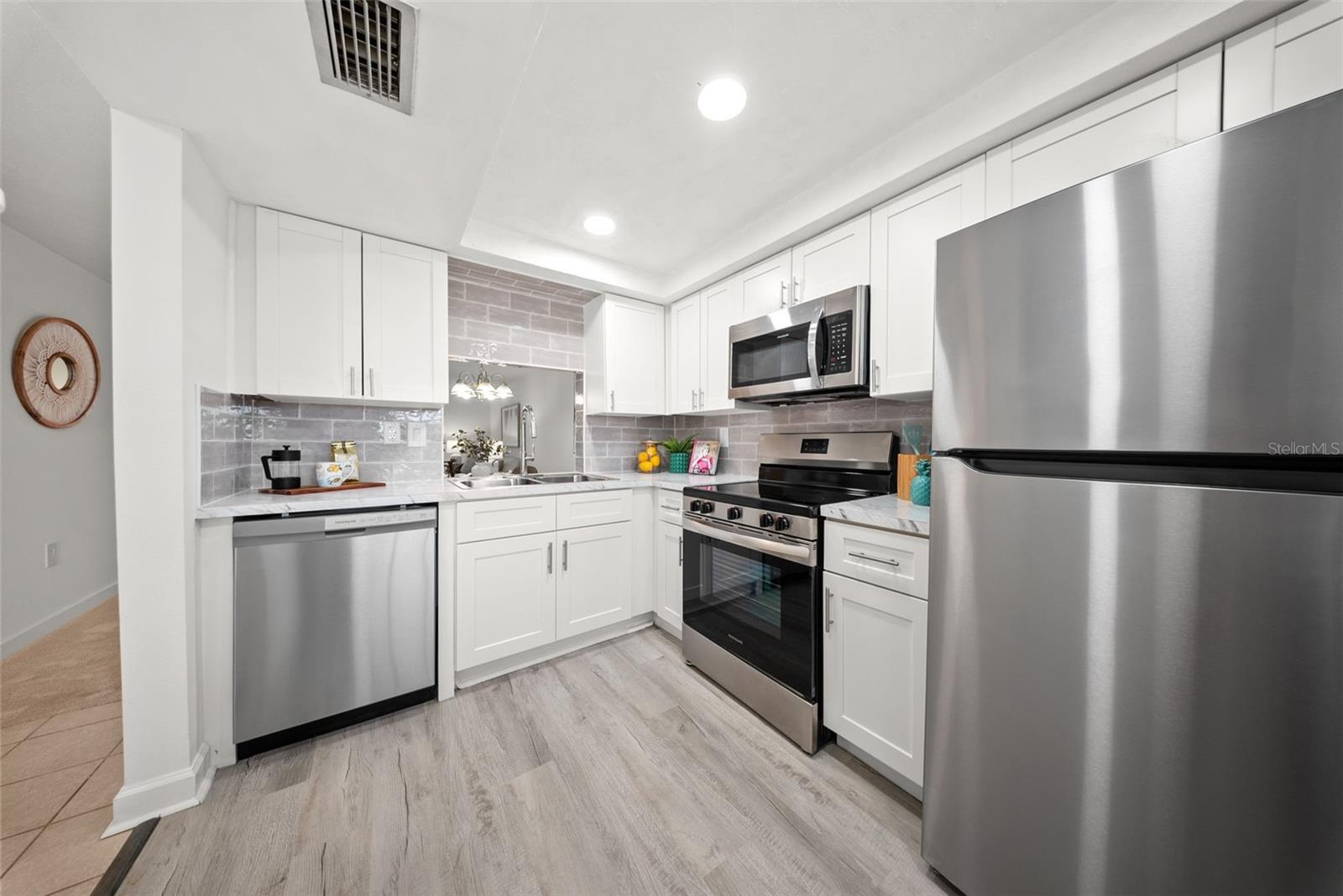 GARDENS BEACON SQUARE - Residential