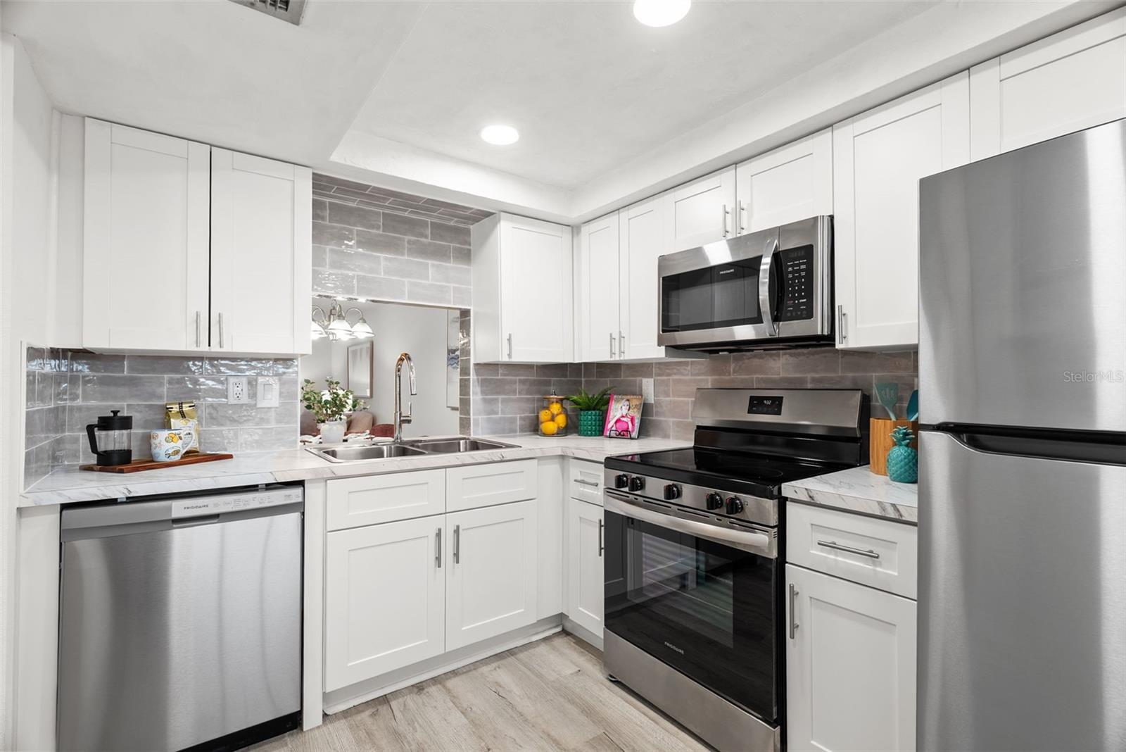 GARDENS BEACON SQUARE - Residential