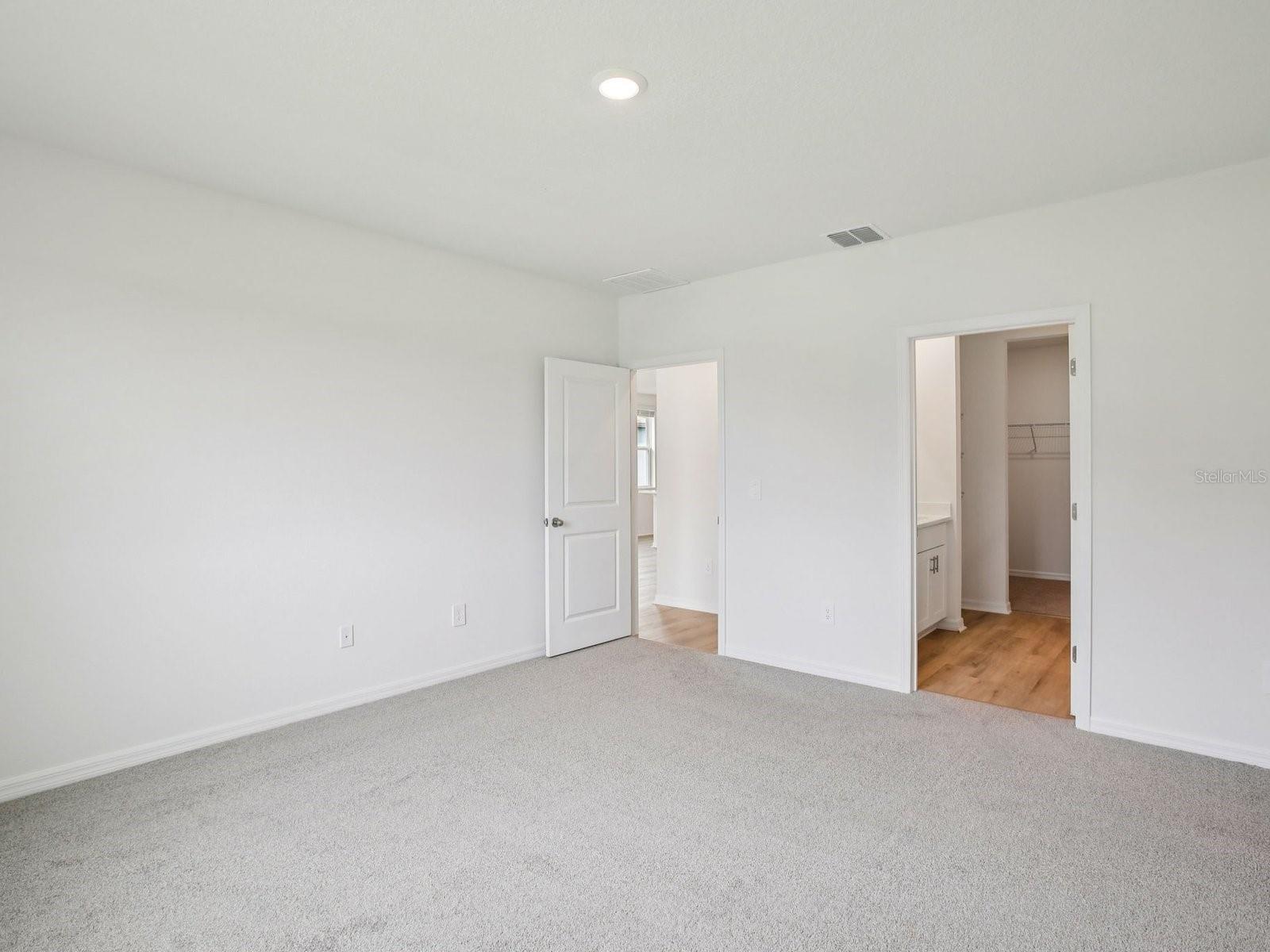 MAGNOLIA BAY - Residential