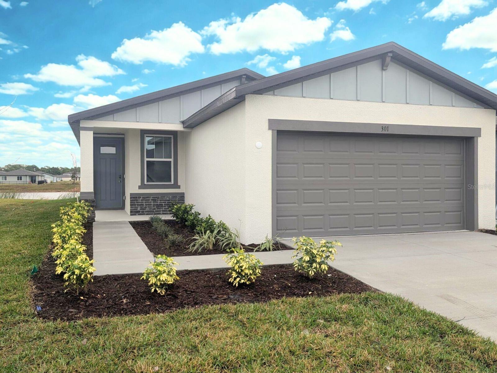 MAGNOLIA BAY - Residential