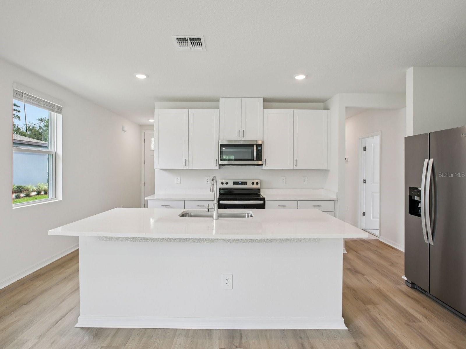 MAGNOLIA BAY - Residential