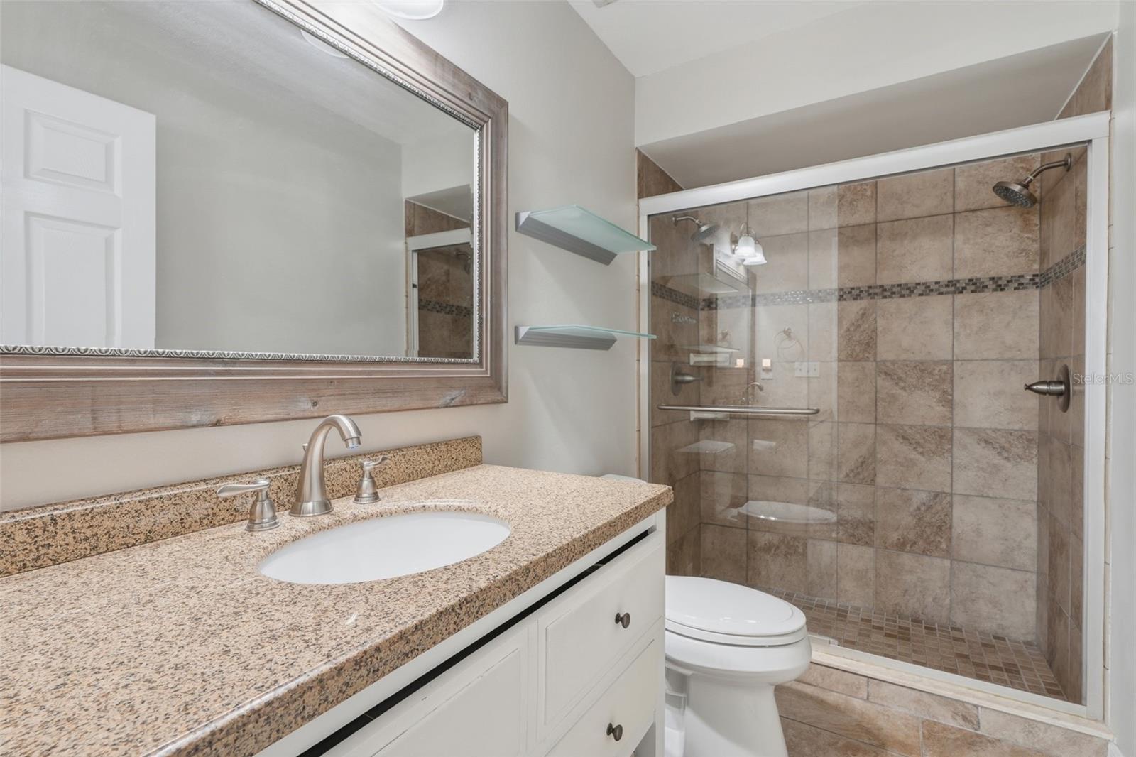 TOWNHOMES VILLAGE - Residential