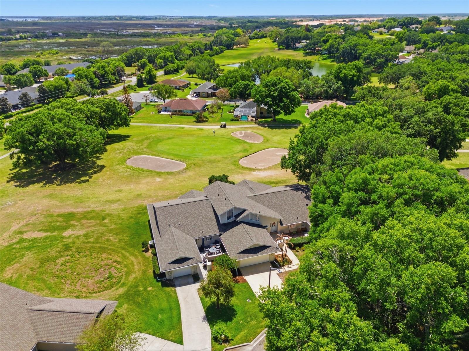 TOWNHOMES VILLAGE - Residential