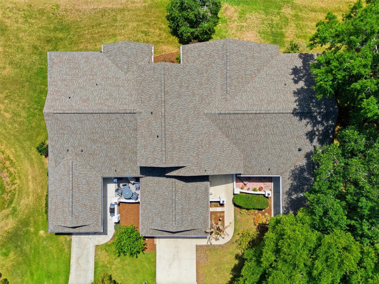 TOWNHOMES VILLAGE - Residential