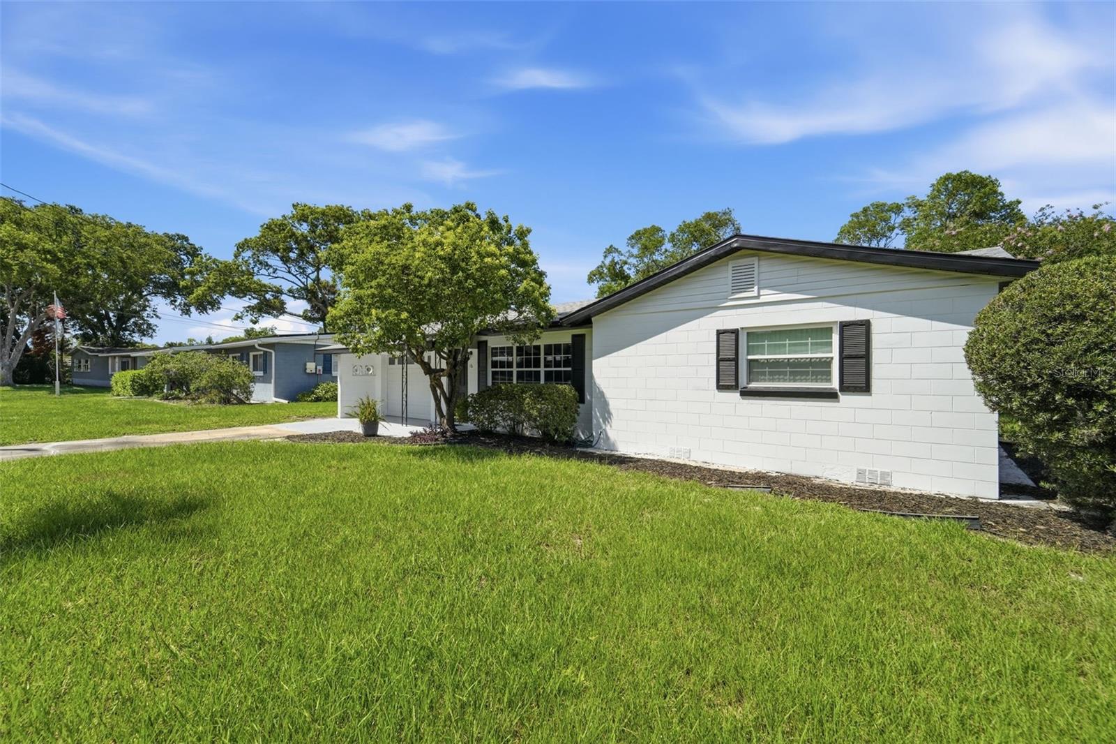 16 OLEANDER LANE