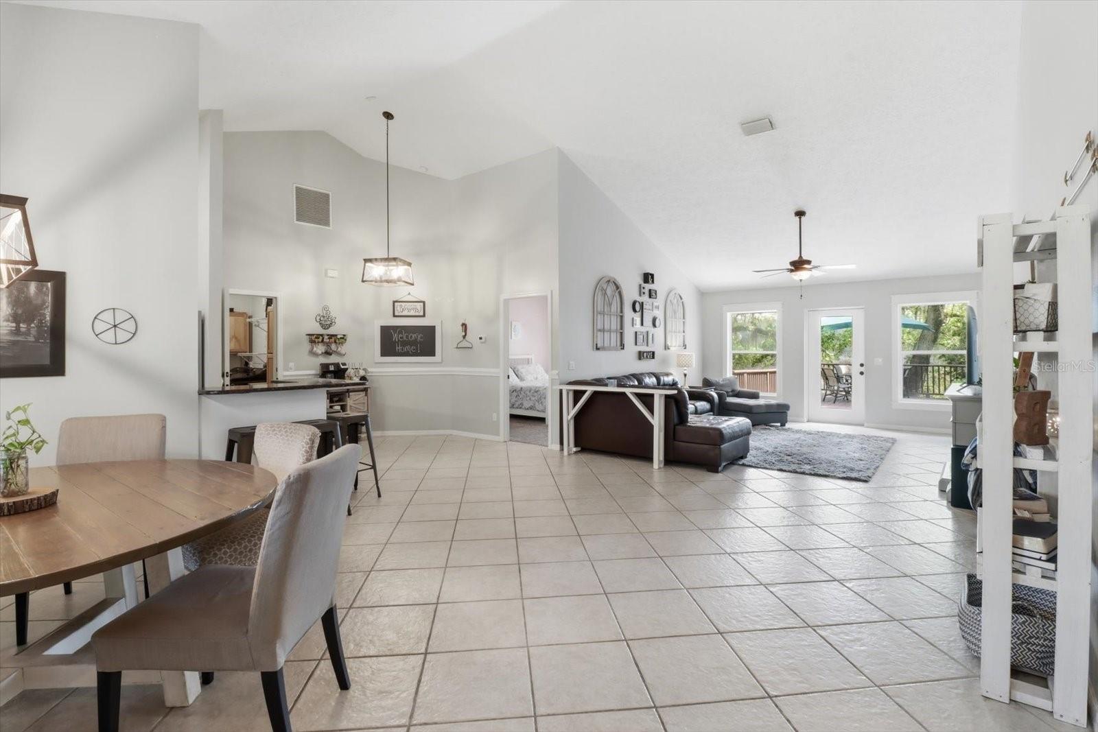 LOCHVERNESS PH 02 - Residential