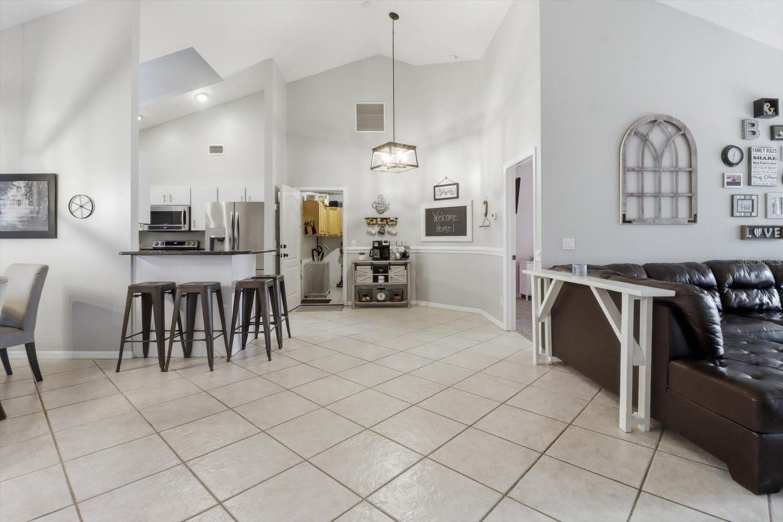 LOCHVERNESS PH 02 - Residential