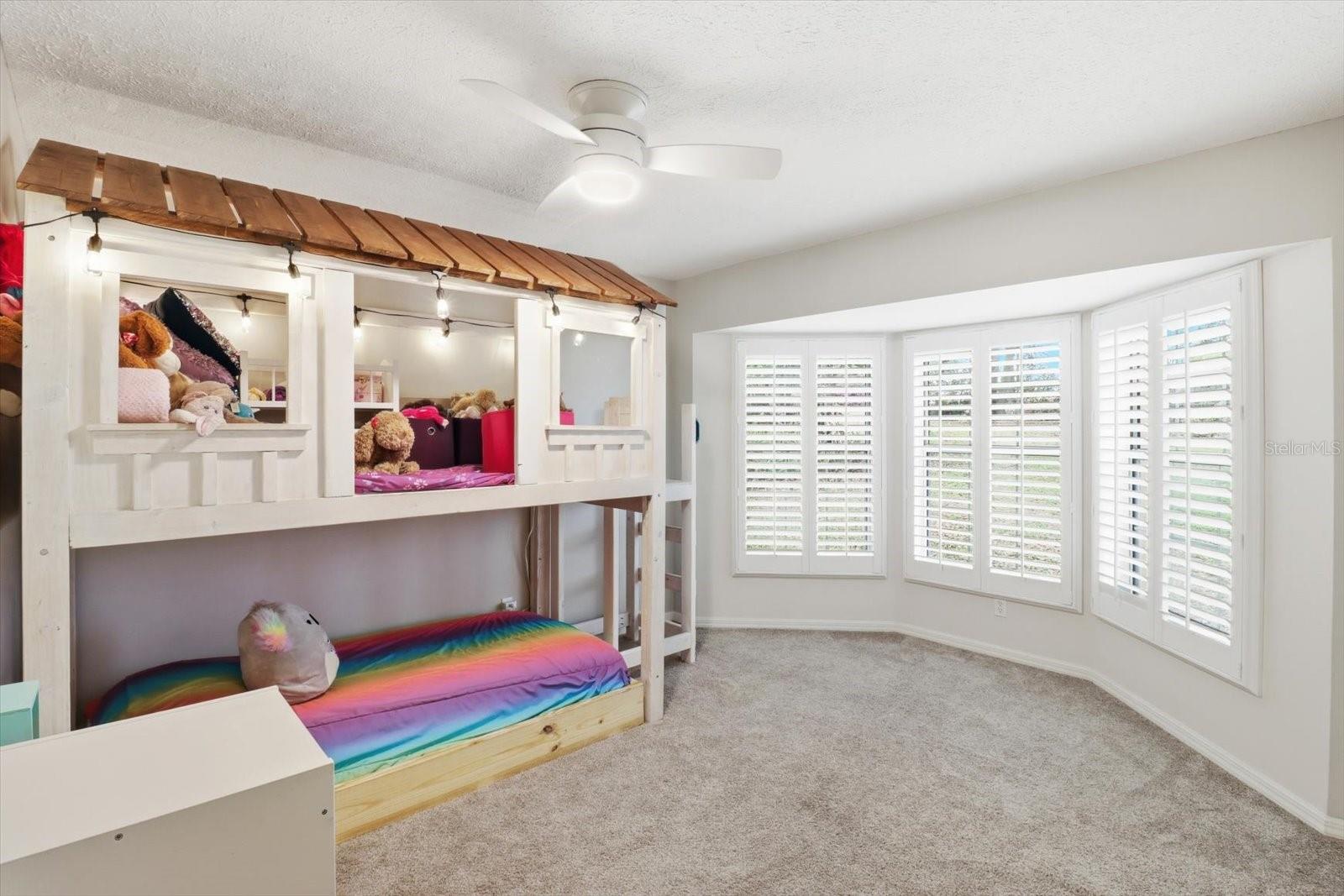 LOCHVERNESS PH 02 - Residential