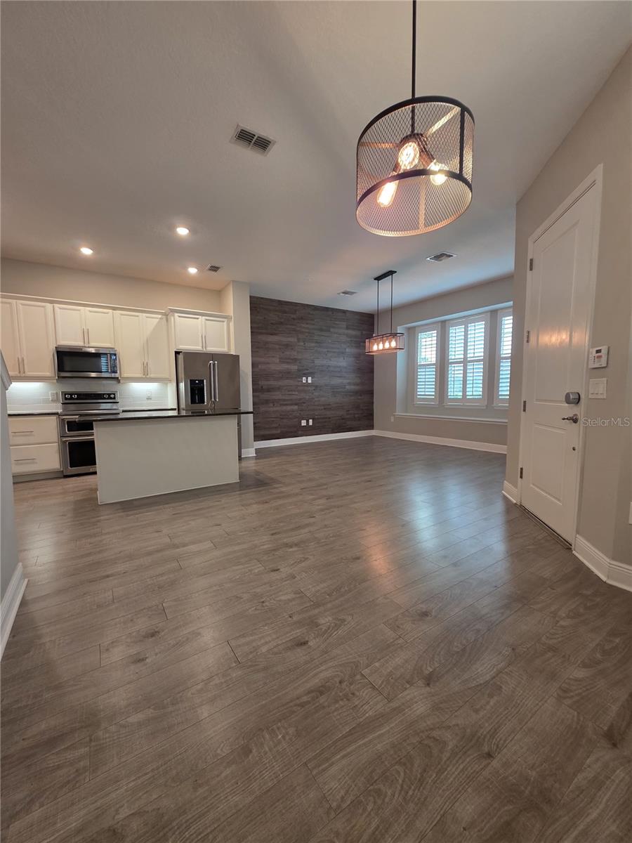 8582 POWDER RIDGE TRAIL