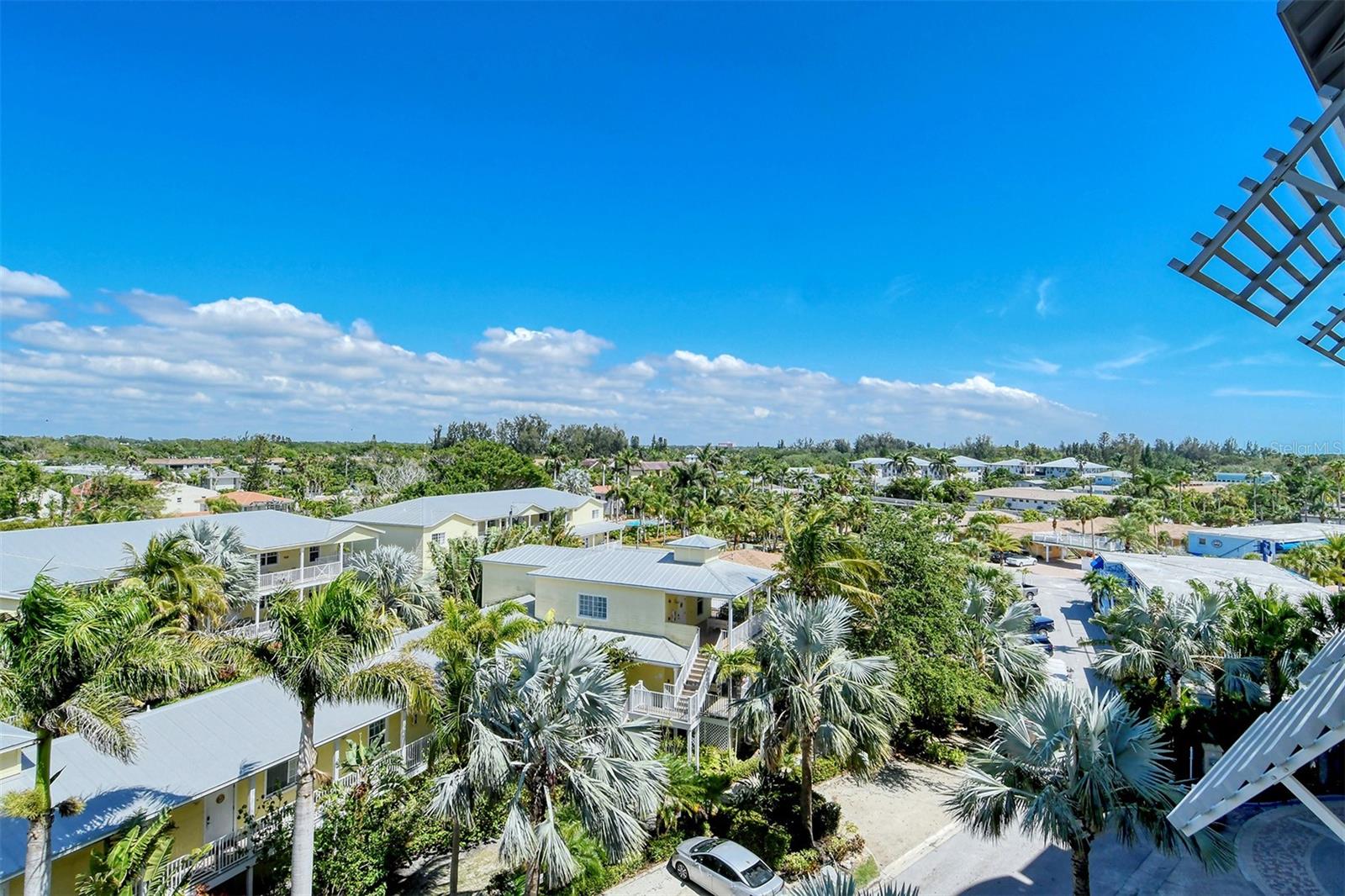 SIESTA KEY BEACH RESIDENCES - Residential