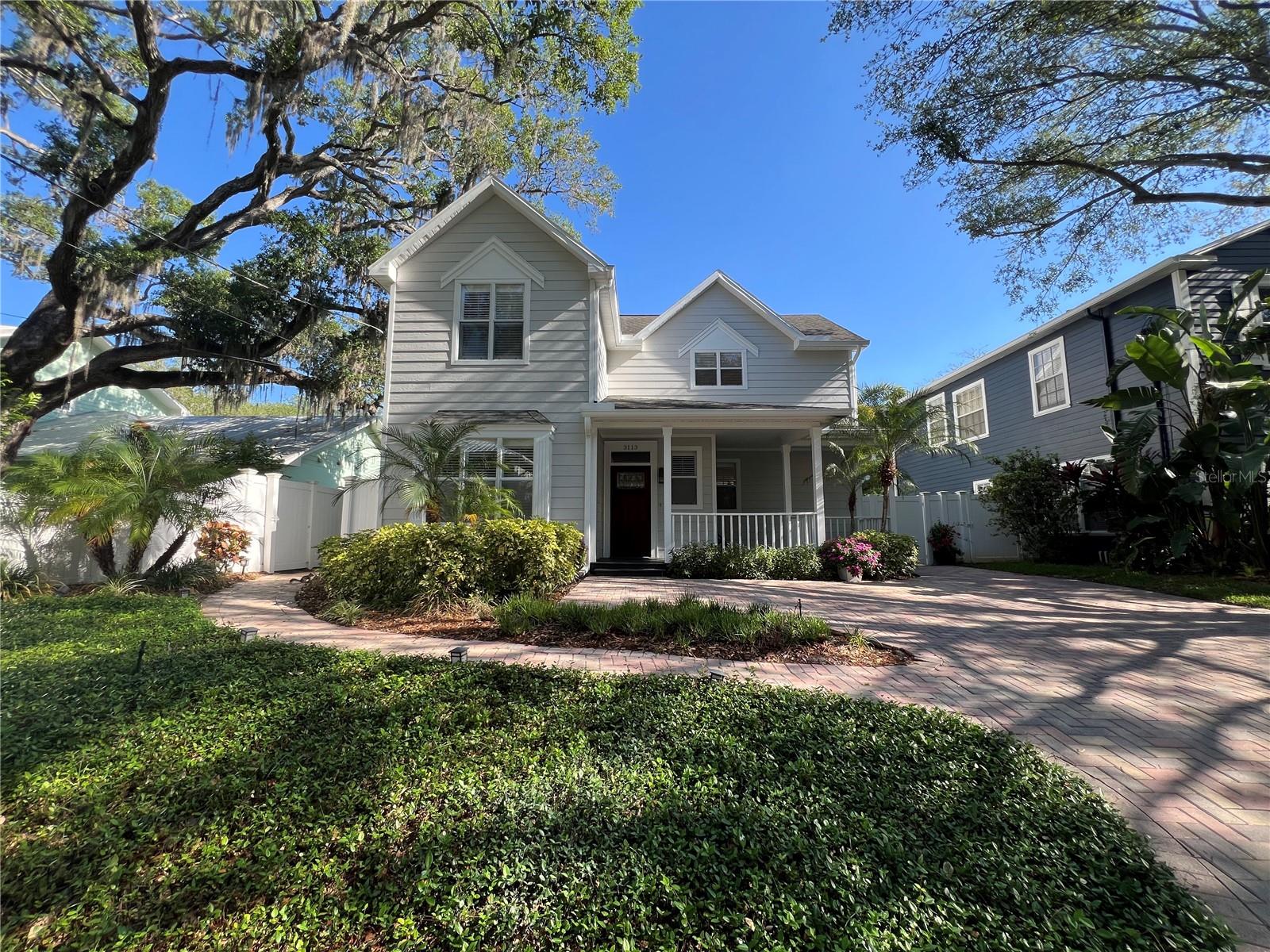 OAKELLARS - Residential