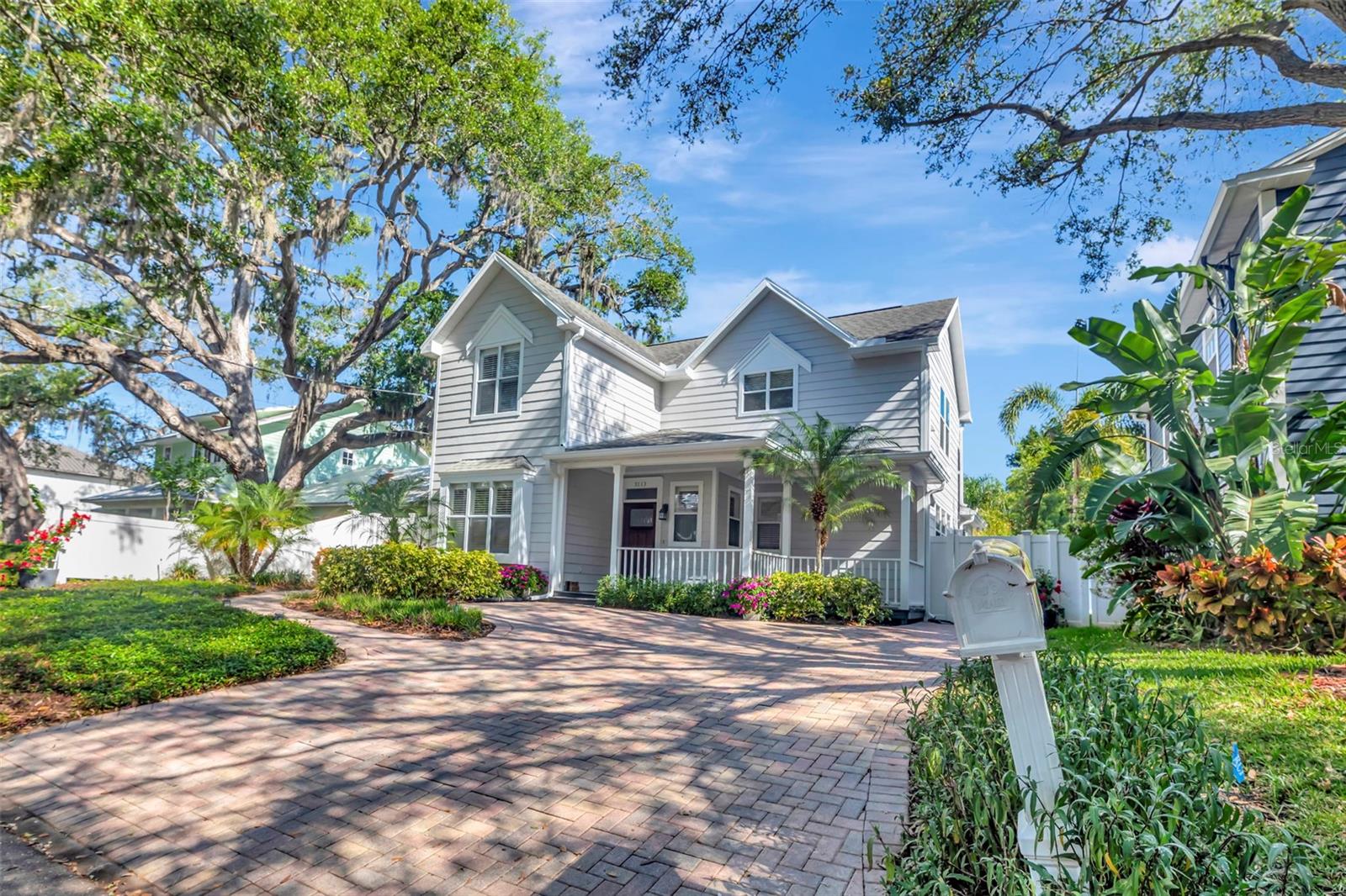 3113 W OAKELLAR AVENUE