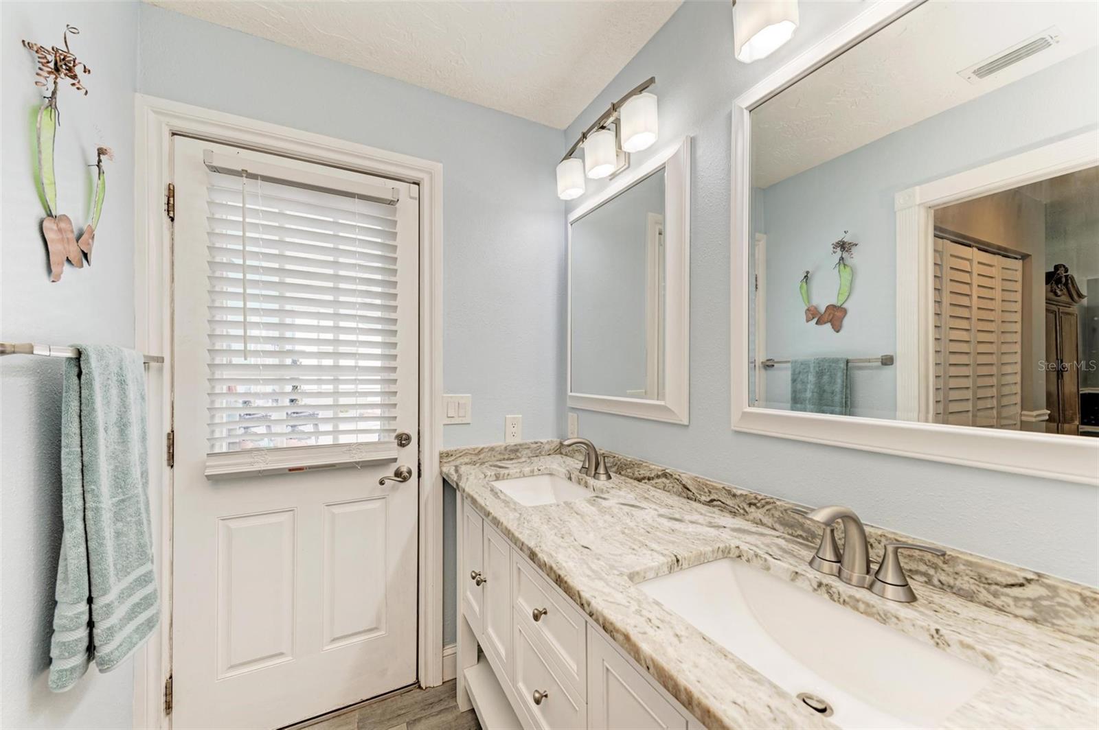 MAPLE LAKES - Residential