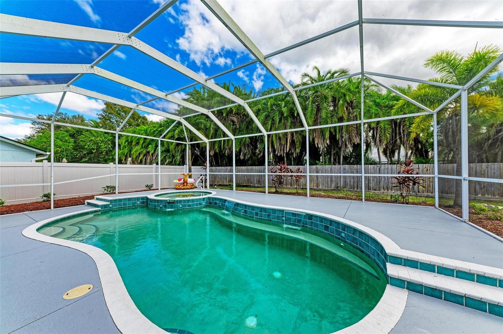 MAPLE LAKES - Residential