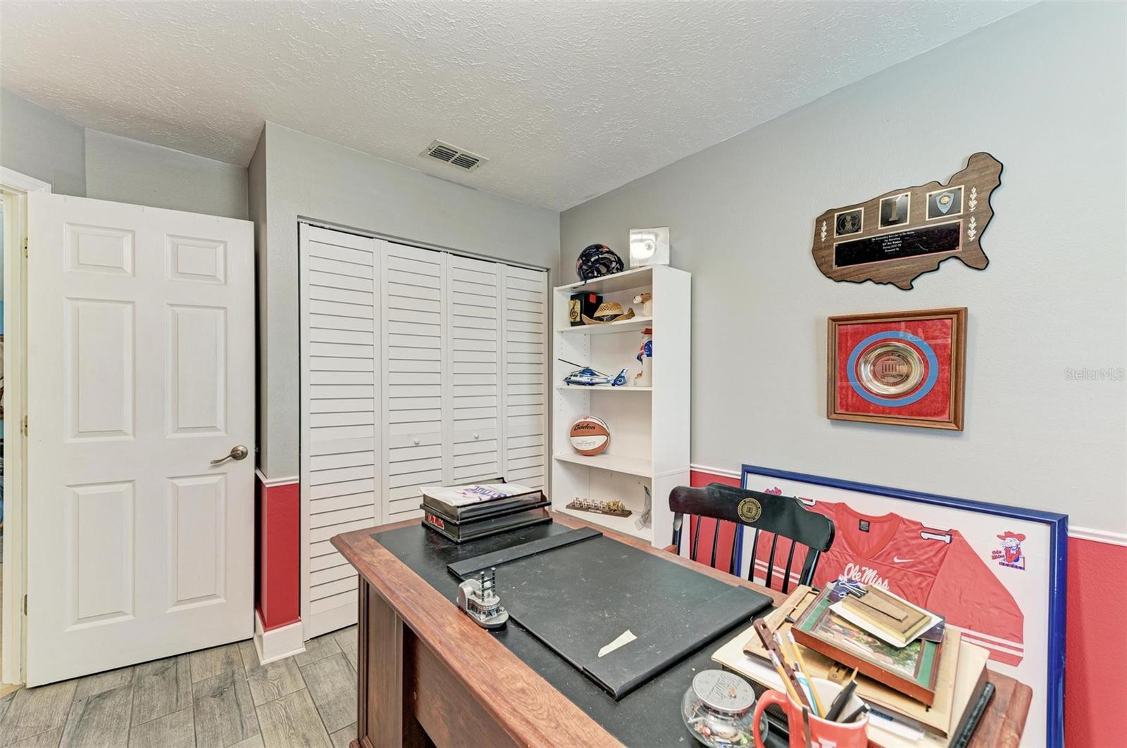 MAPLE LAKES - Residential