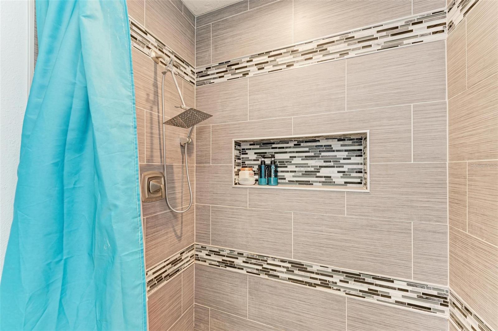 MAPLE LAKES - Residential