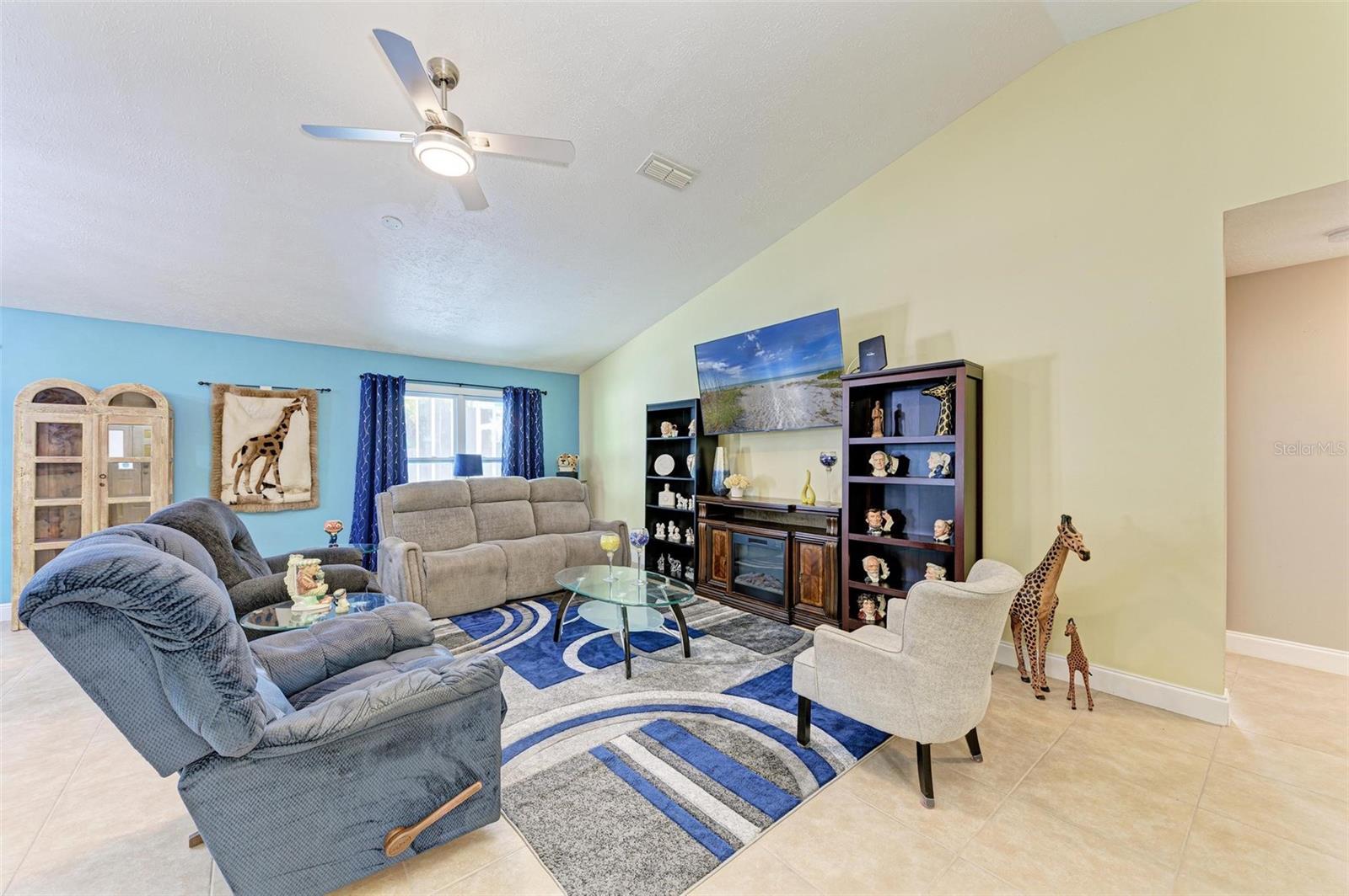 MAPLE LAKES - Residential