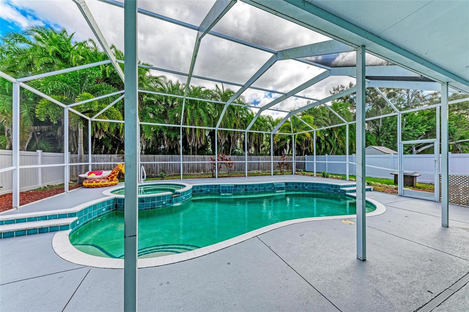 MAPLE LAKES - Residential