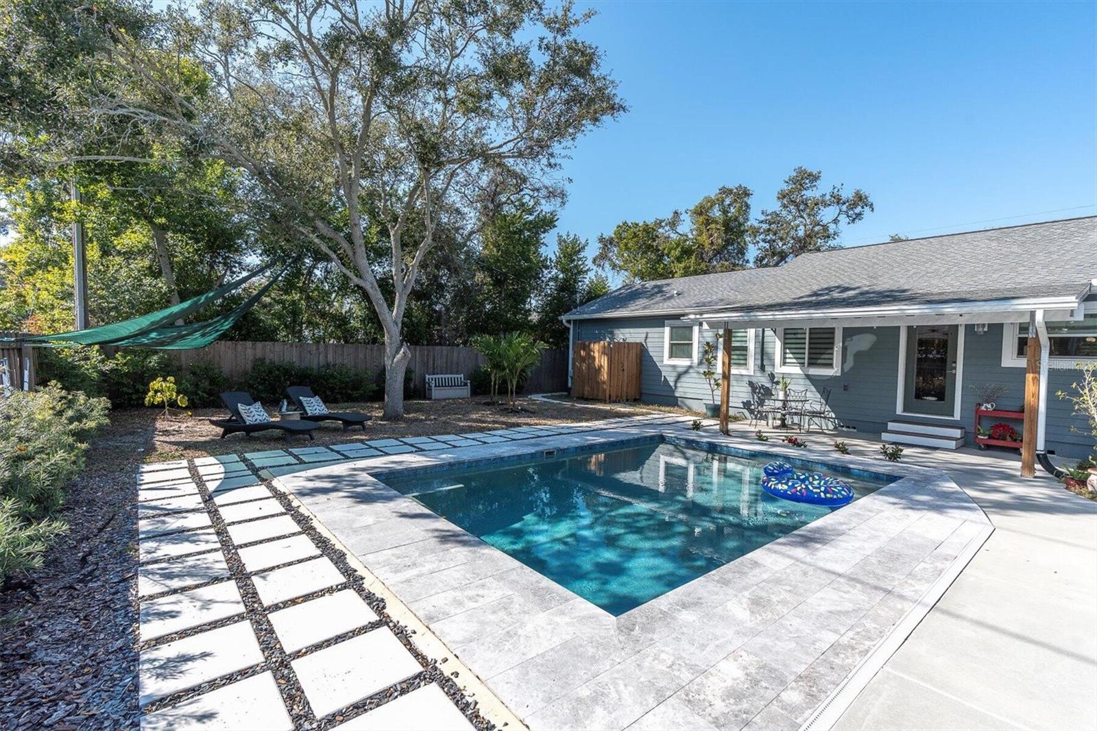 POWERS BAYVIEW ESTATES - Residential