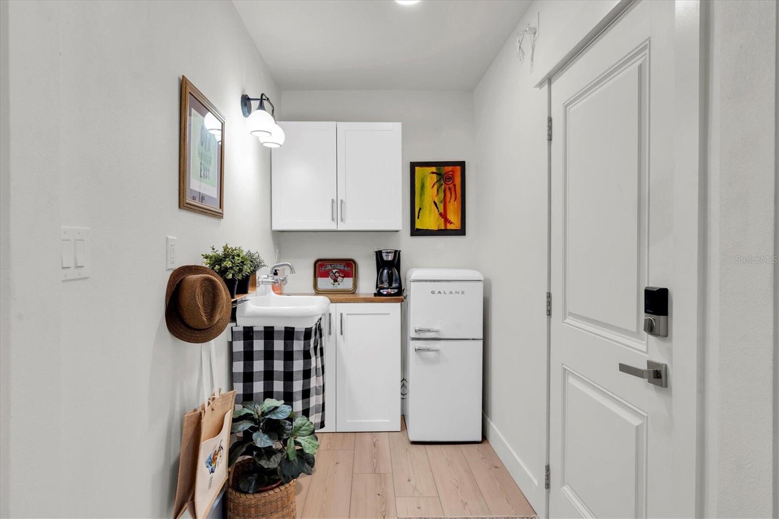 POWERS BAYVIEW ESTATES - Residential