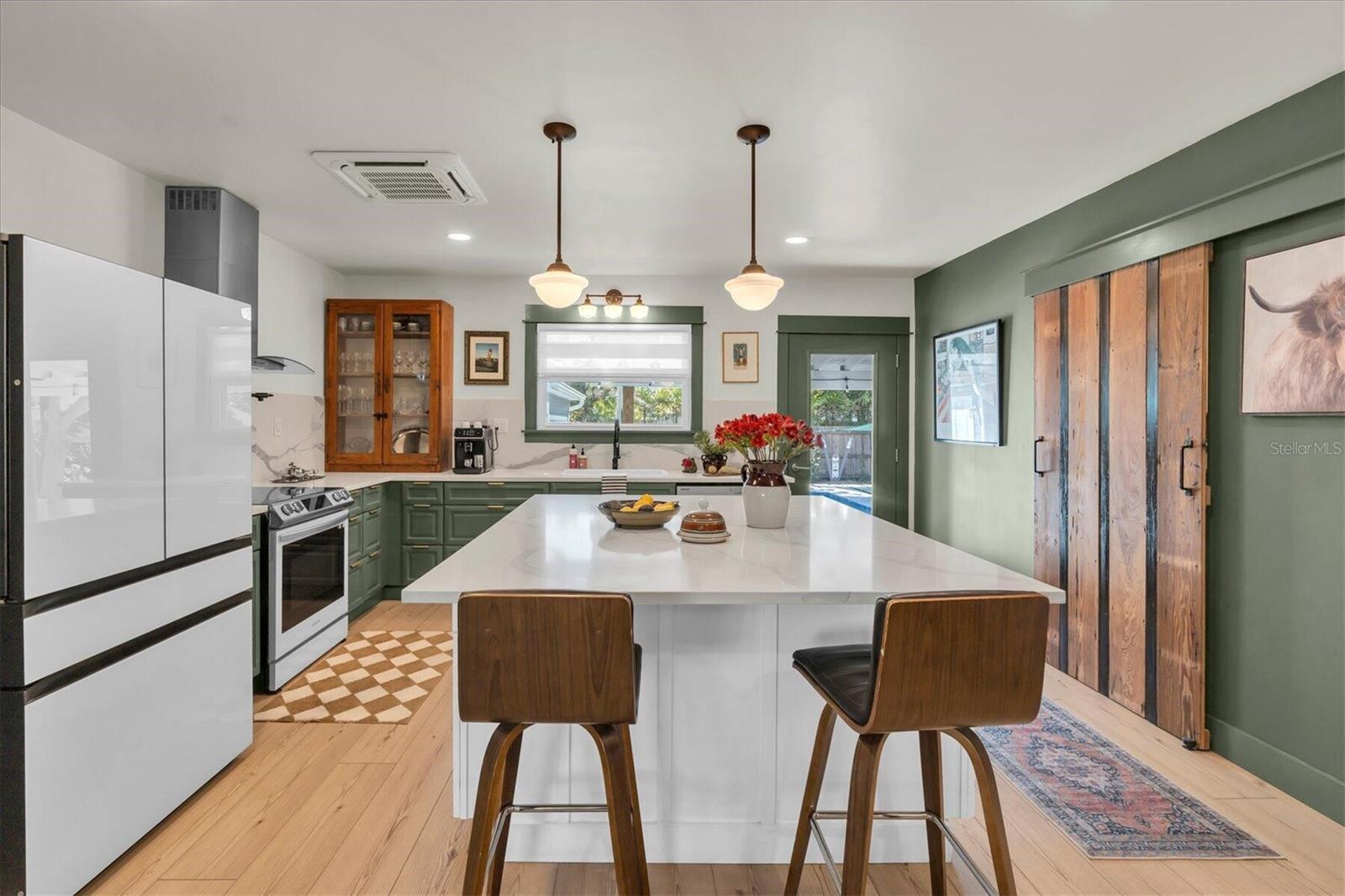 POWERS BAYVIEW ESTATES - Residential