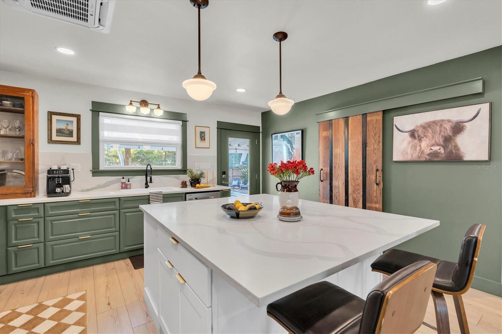 POWERS BAYVIEW ESTATES - Residential