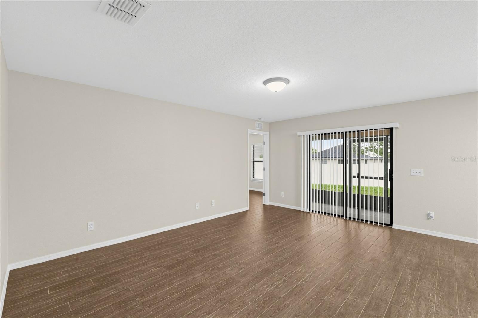 860 WOODLARK DRIVE