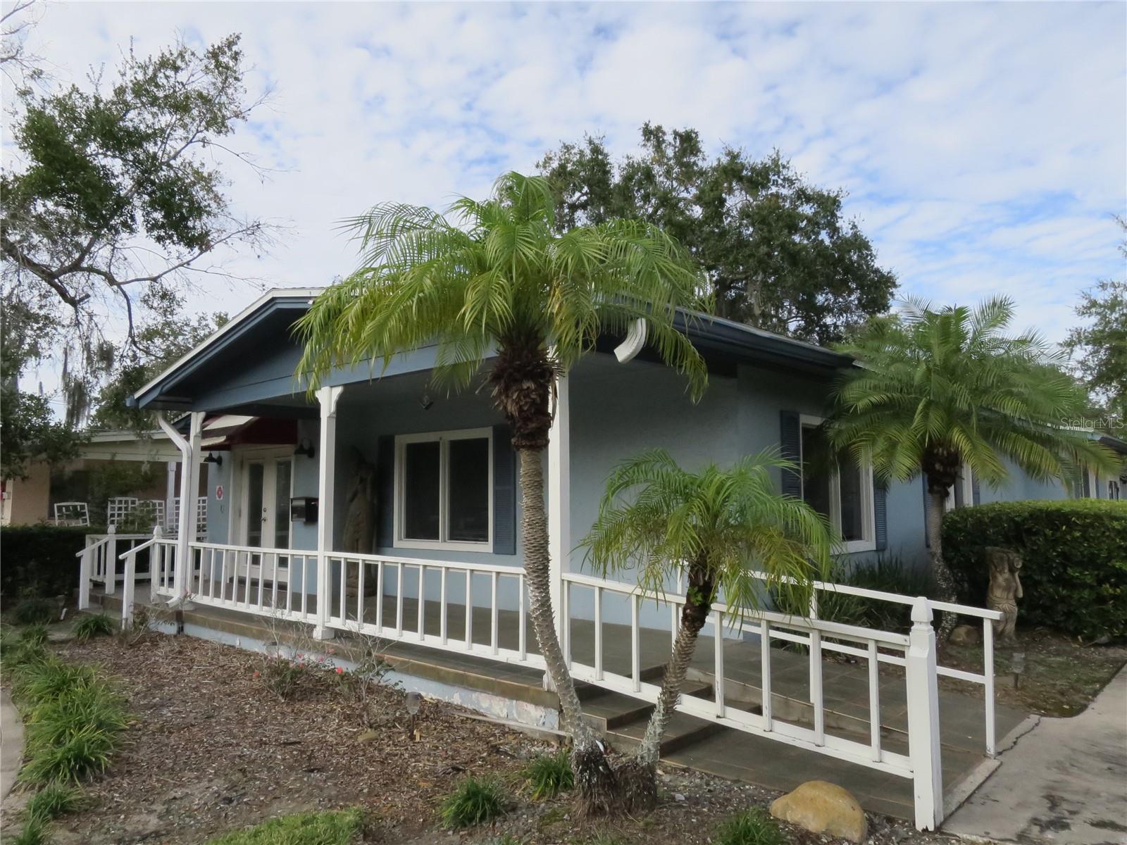 ALOMA - Commercial Sale