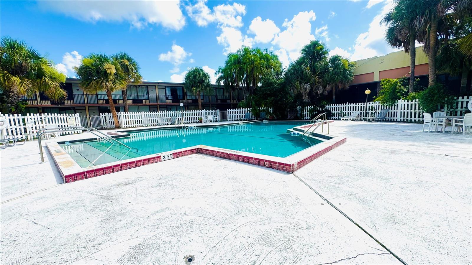 SANDLAKE COURTYARDS CONDO 5901/3515 - Residential Lease