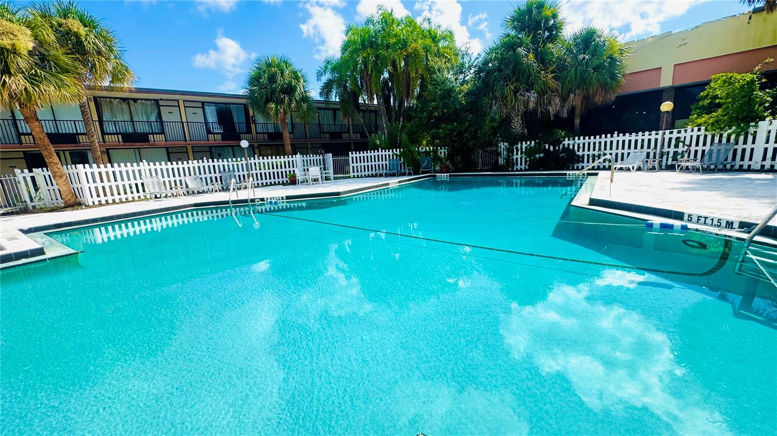 SANDLAKE COURTYARDS CONDO 5901/3515 - Residential Lease