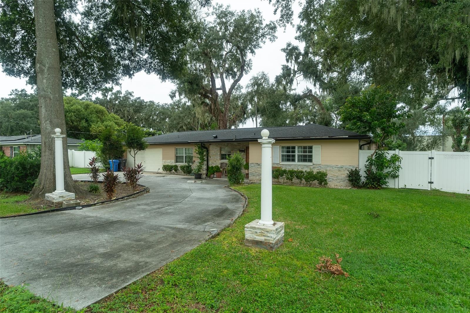 702 COULTER PLACE