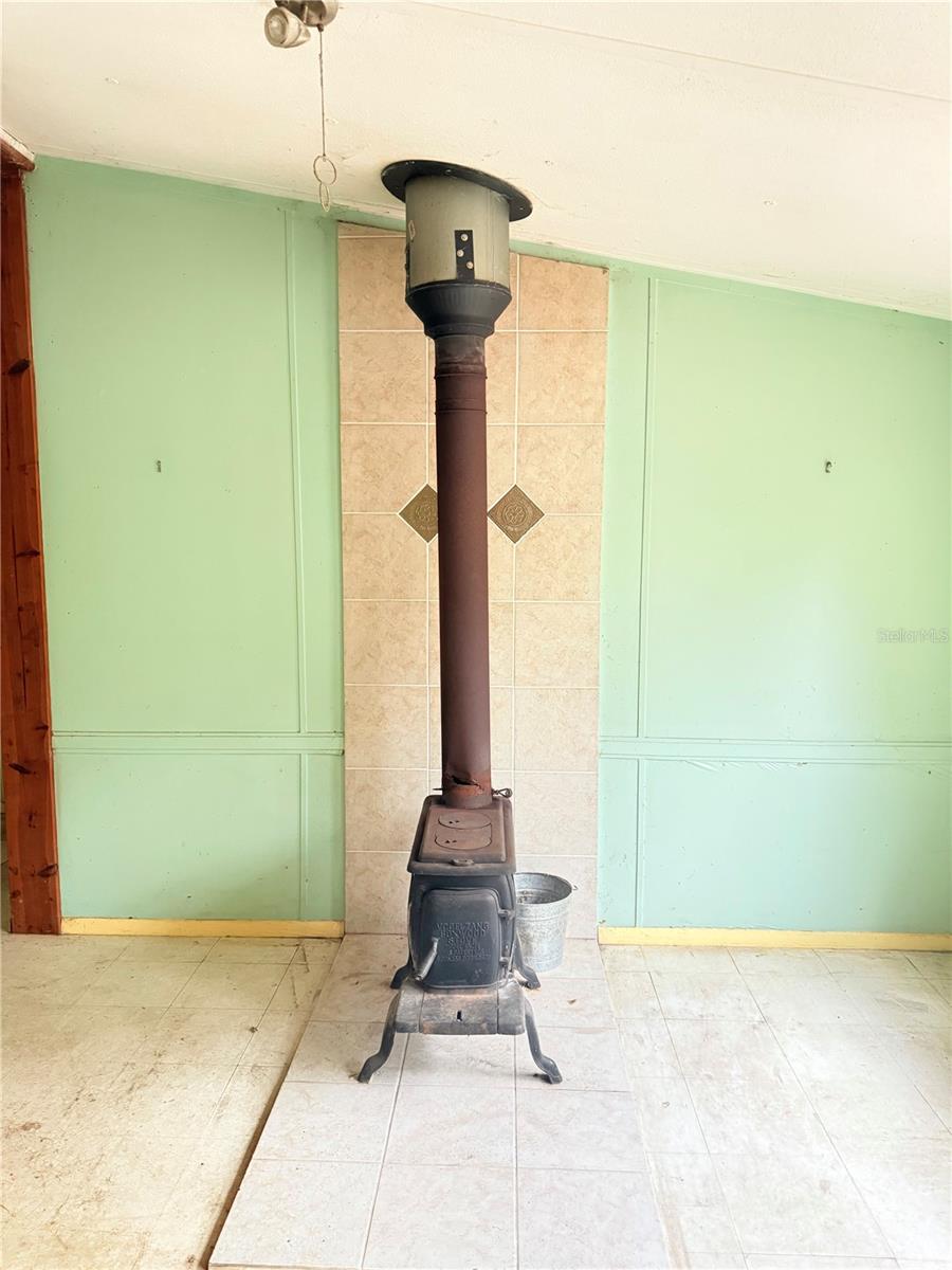 NO SUBDIVISION - Residential