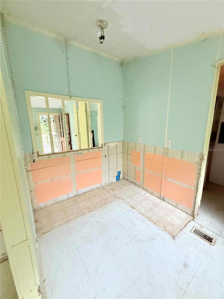 NO SUBDIVISION - Residential